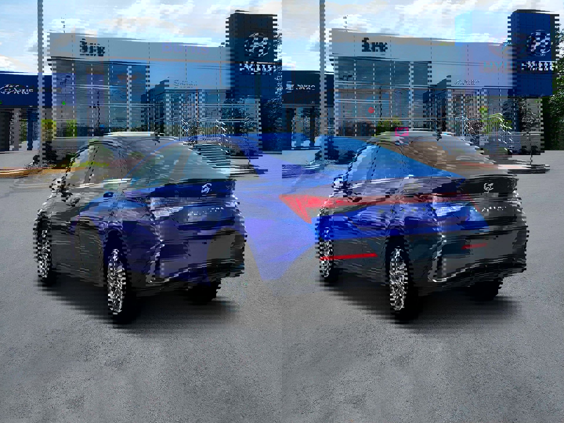 New 2025 Hyundai Elantra SEL image 5