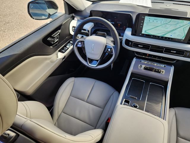 New 2026 Lincoln Aviator AWD w/ Jet Appearance Package image 10