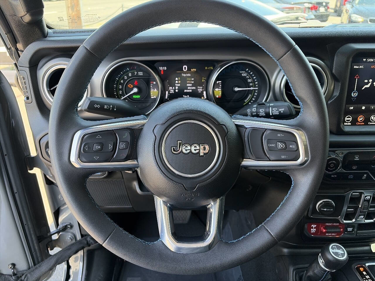Used 2023 Jeep Wrangler Unlimited Rubicon 4xe AWD/4WD image 34
