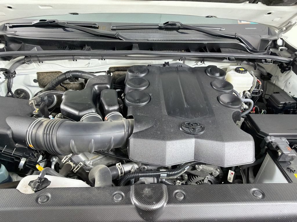 Used 2023 Toyota 4Runner Limited AWD/4WD image 29