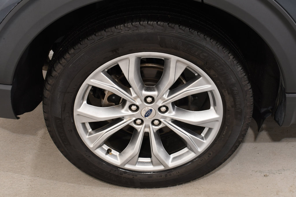 Used 2023 Ford Explorer Limited w/ Limited Technology Package AWD/4WD image 25