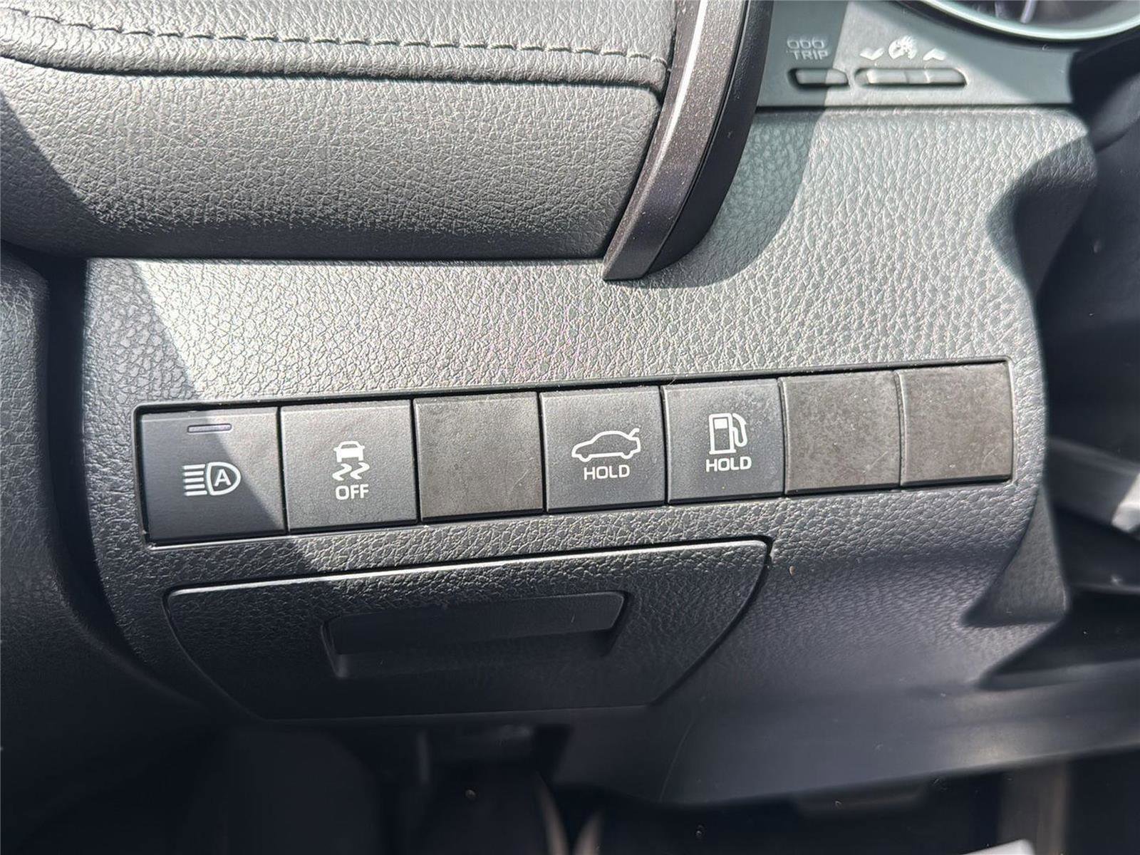 Used 2023 Toyota Camry LE AWD/4WD image 15