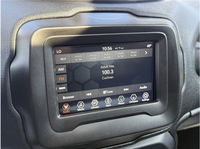 Used 2020 Jeep Renegade Altitude image 38