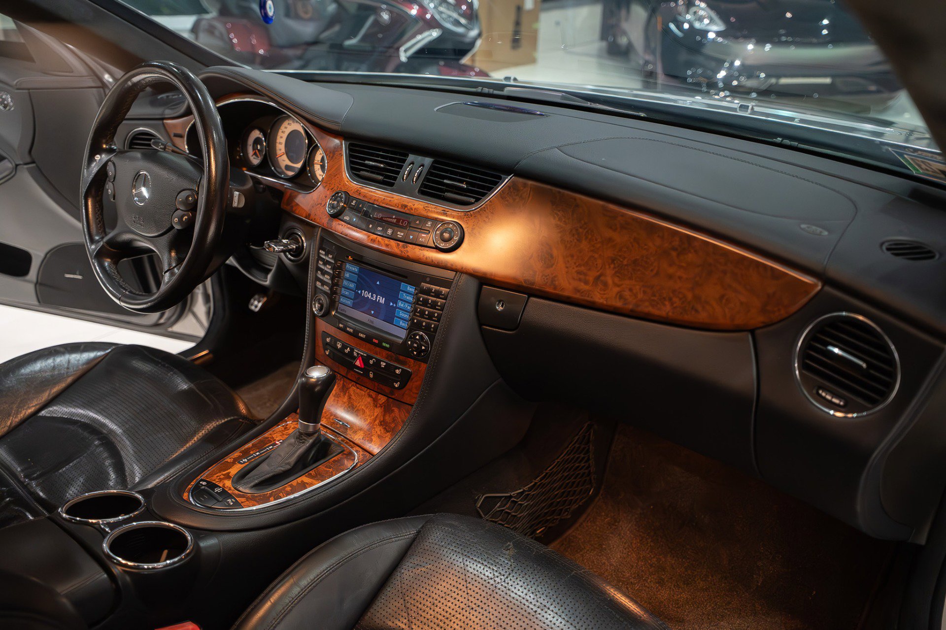 Used 2006 Mercedes-Benz CLS 55 AMG image 26