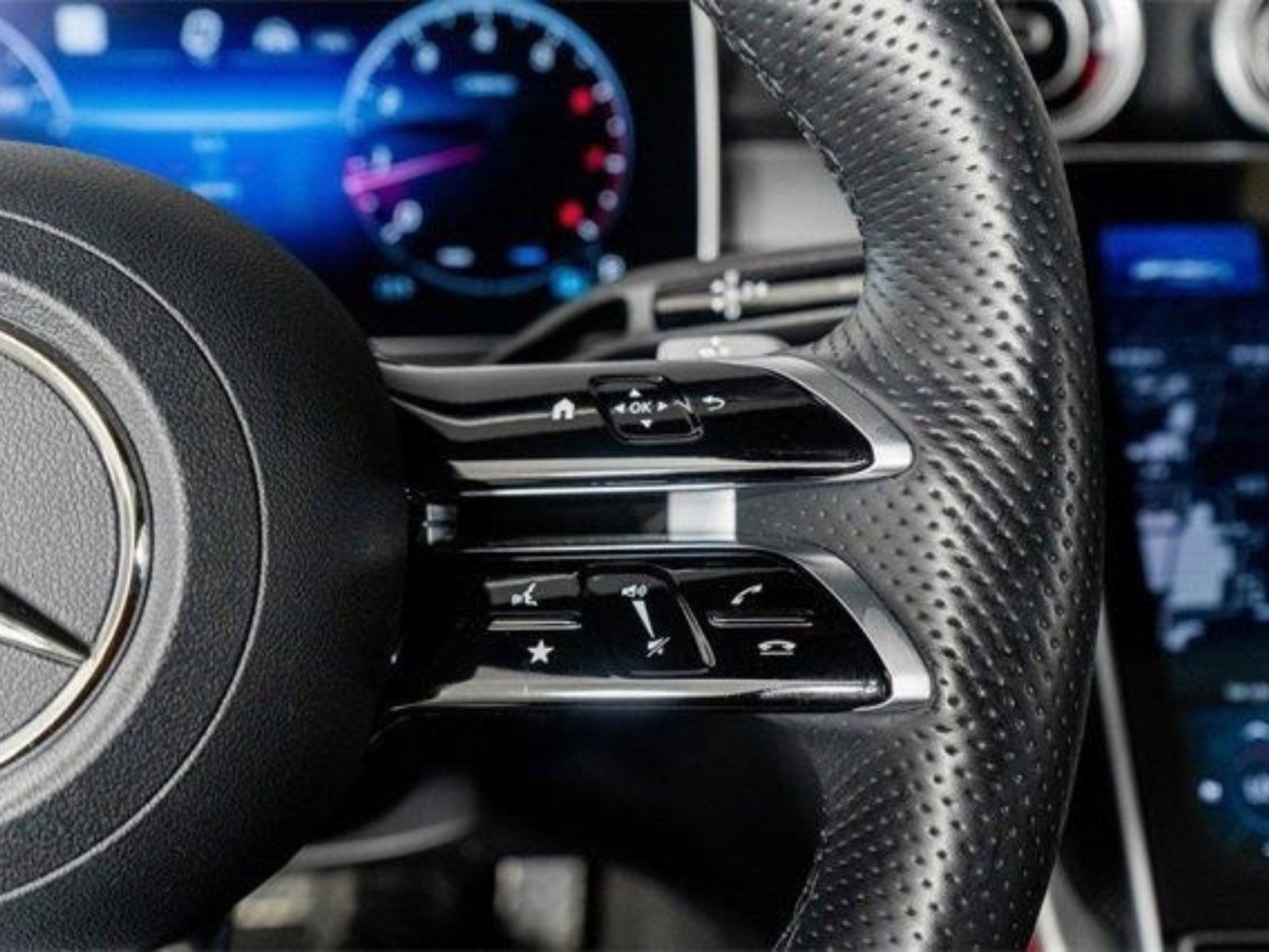 Used 2024 Mercedes-Benz CLE 450 4MATIC Coupe image 19