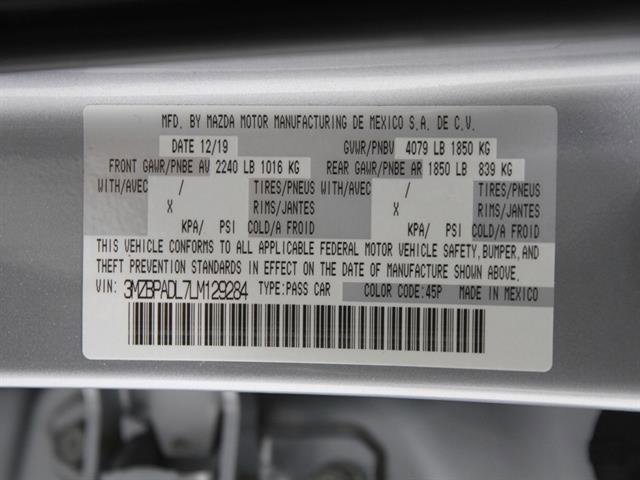 Used 2020 MAZDA MAZDA3 Sedan w/ Preferred Package image 21