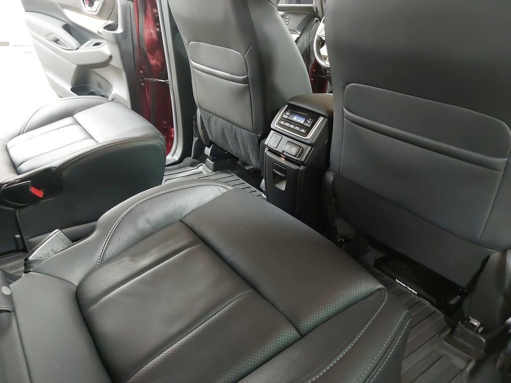Used 2022 Subaru Ascent Limited w/ Technology Package image 11