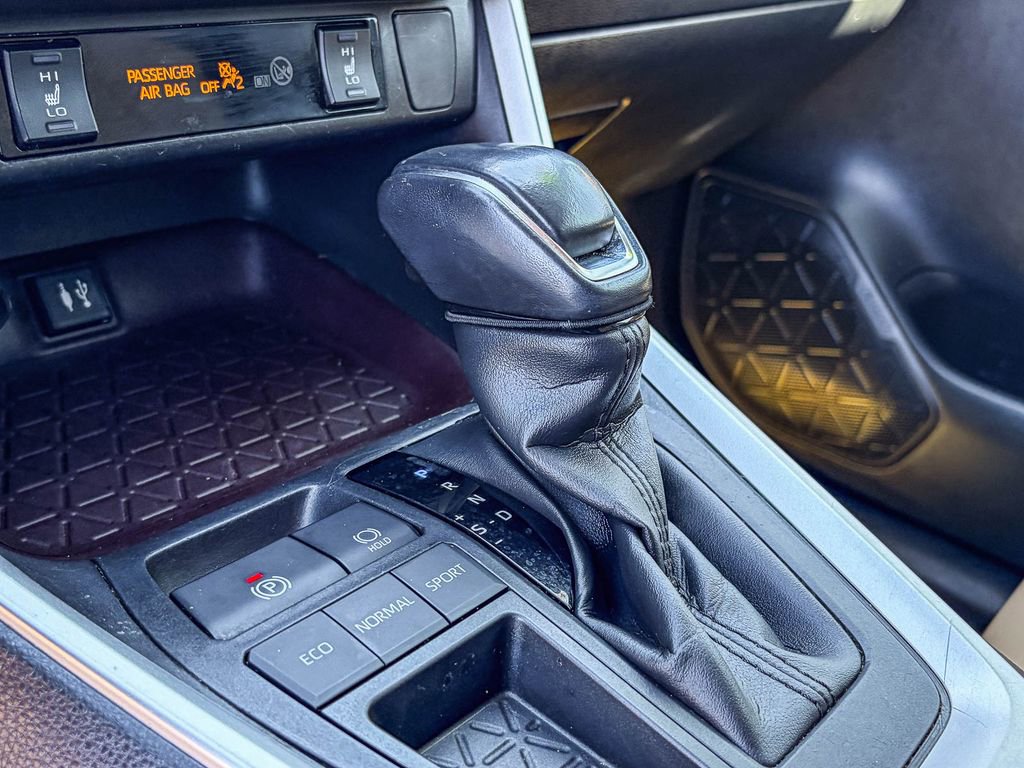 Used 2019 Toyota RAV4 Limited w/ All Weather Liner Package image 42