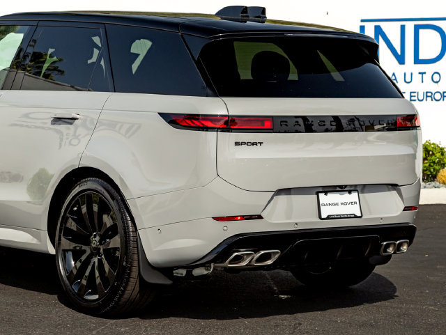 New 2026 Land Rover Range Rover Sport Dynamic SE AWD/4WD image 10