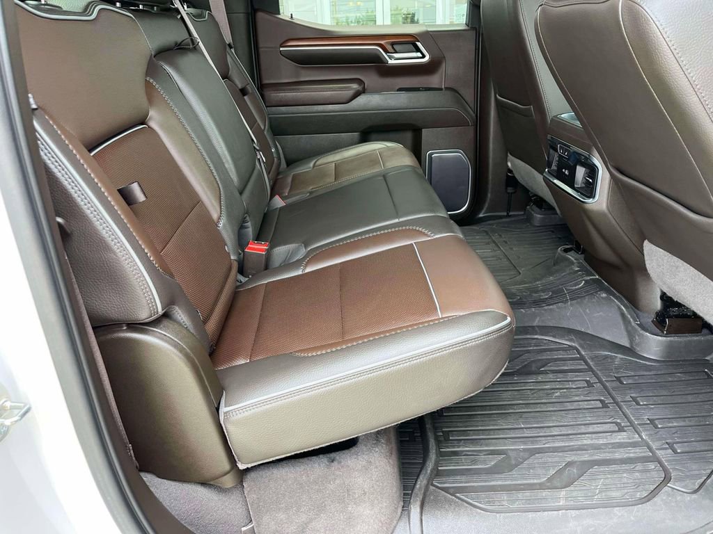 Used 2023 GMC Sierra 1500 Denali w/ Denali Reserve Package AWD/4WD image 18