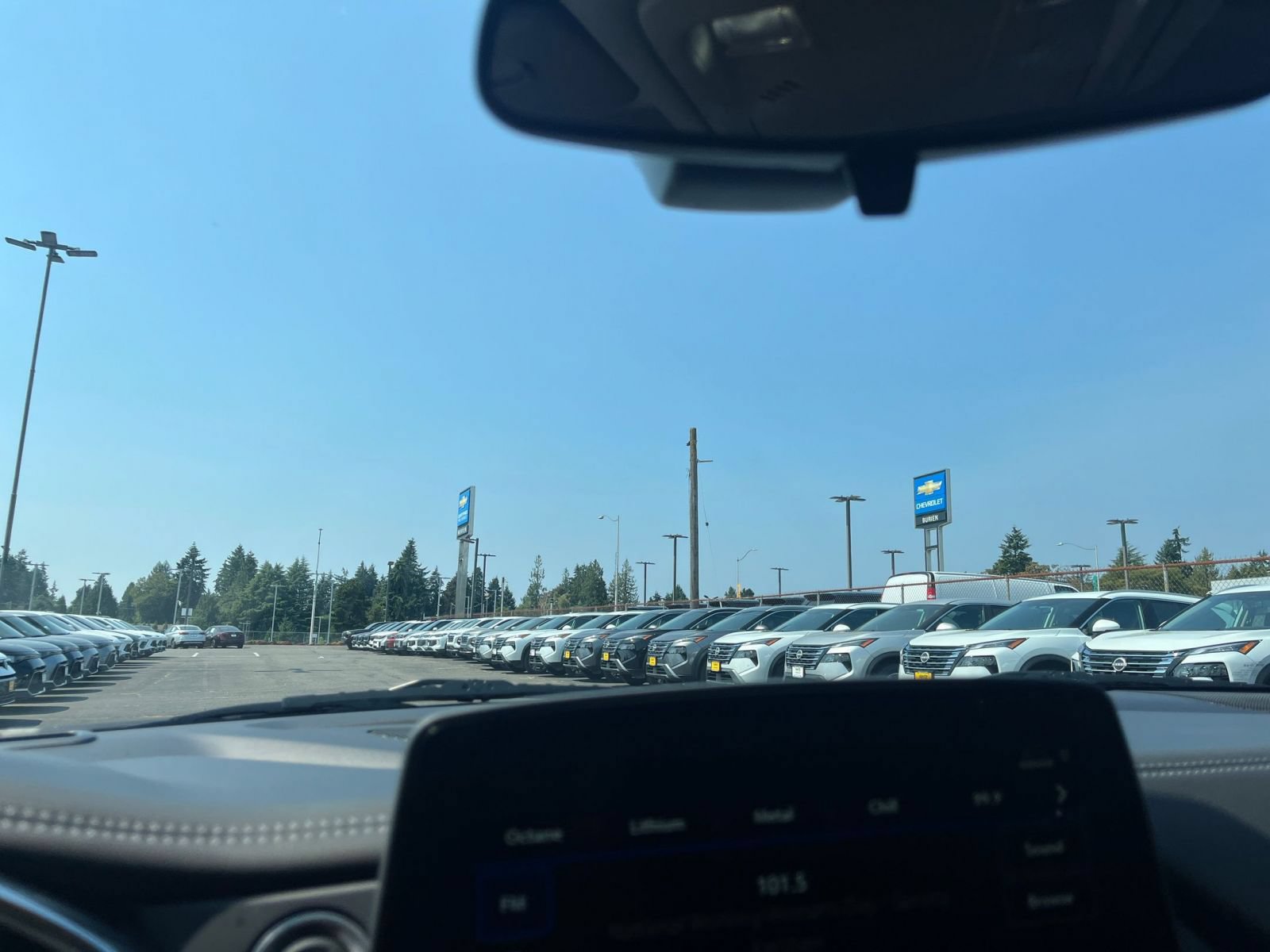 Used 2025 Chevrolet Blazer LT FWD image 17