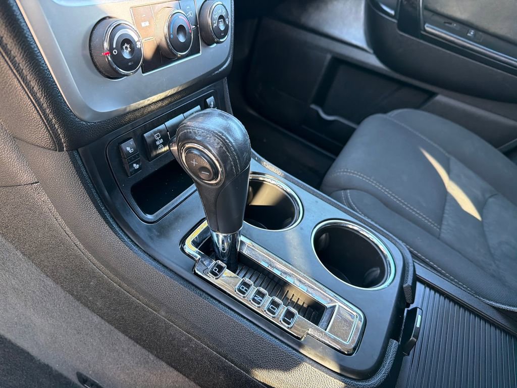 Used 2014 GMC Acadia SLE image 27