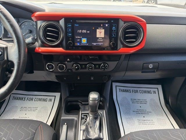 Used 2016 Toyota Tacoma TRD Off-Road AWD/4WD image 21