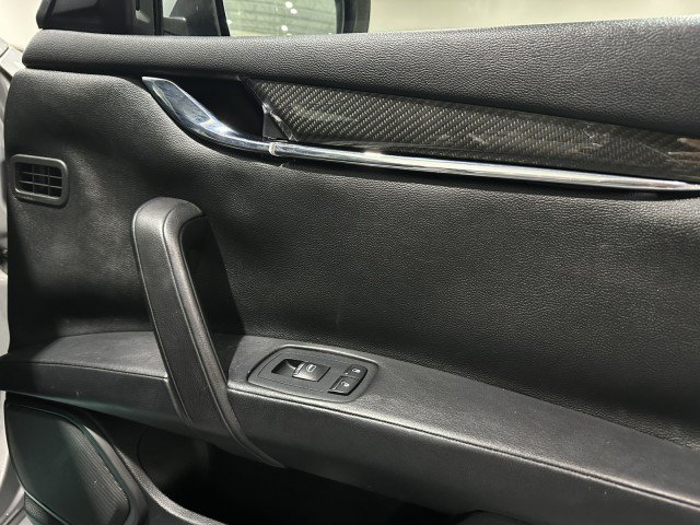 Used 2014 Maserati Quattroporte GTS RWD image 53