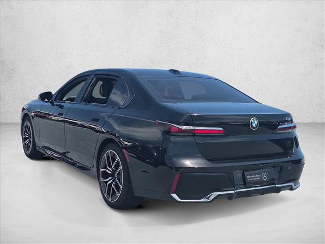 Used 2023 BMW 740i w/ Parking Assistance Package RWD image 8