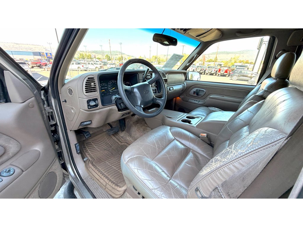 Used 1999 Chevrolet Suburban LT w/ Preferred Equipment Group 3 image 18