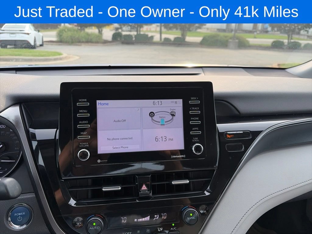 Used 2023 Toyota Camry SE FWD image 10