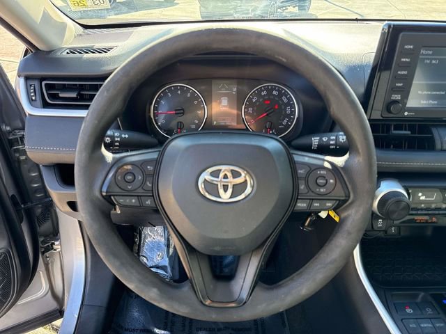 Used 2022 Toyota RAV4 LE image 26