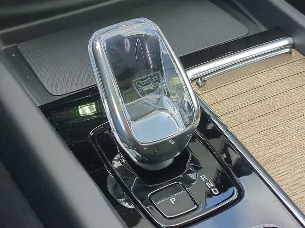 New 2026 Volvo XC60 B5 Plus w/ Protection Package Premier image 32