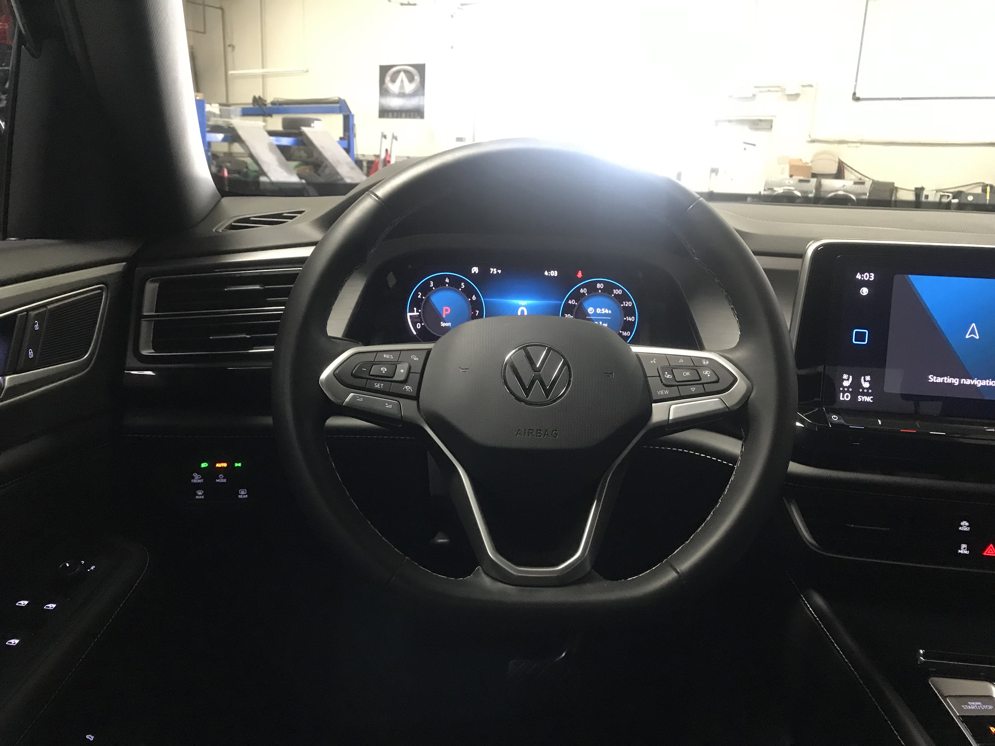 Used 2024 Volkswagen Atlas Cross Sport SE w/ Panoramic Sunroof Package image 16