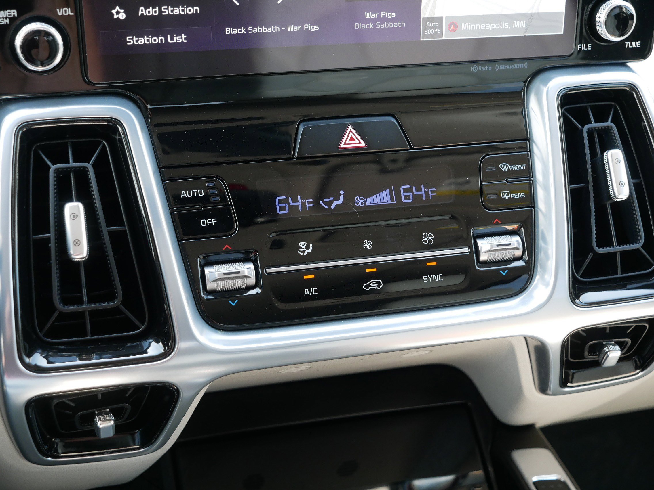 Certified 2023 Kia Sorento SX AWD/4WD image 23