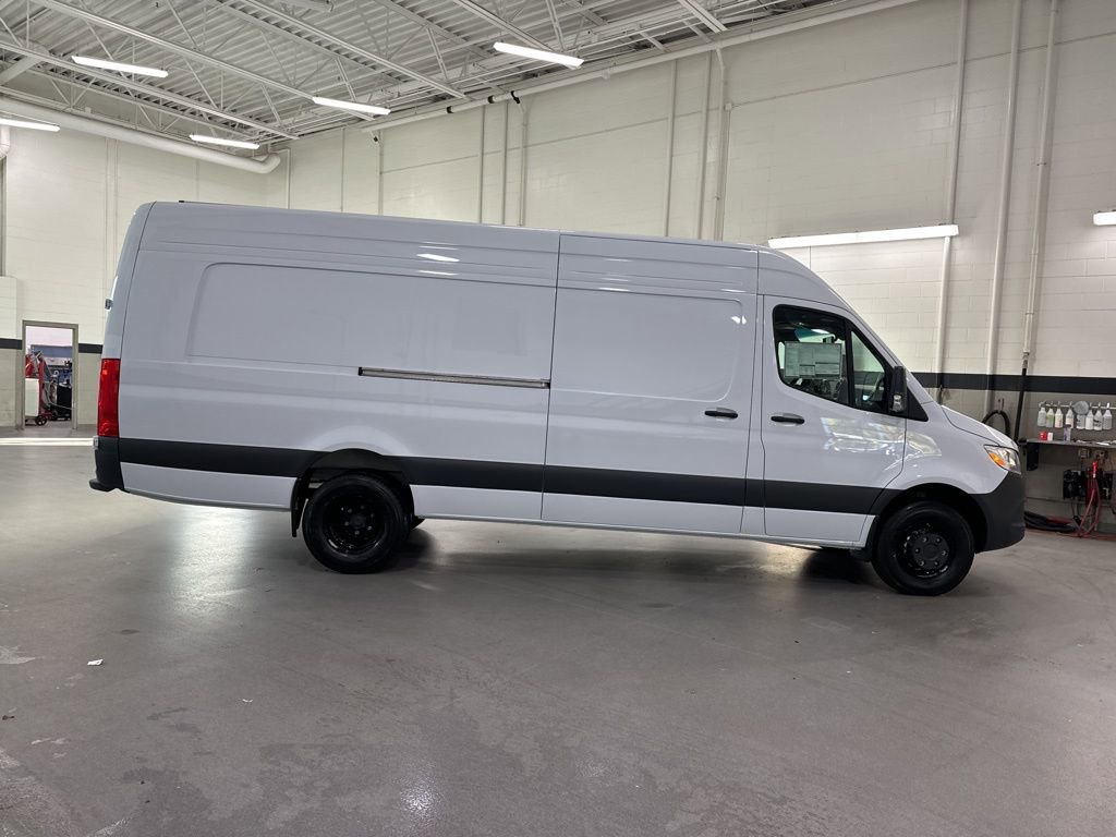 New 2025 Mercedes-Benz Sprinter 3500 image 6