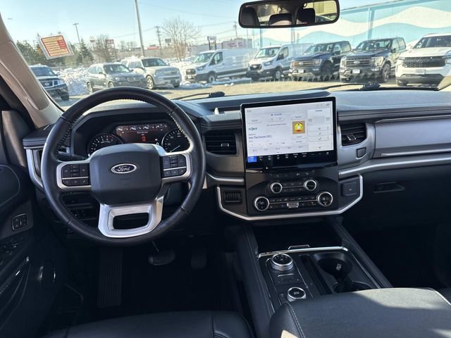 Used 2024 Ford Expedition Max XLT image 15