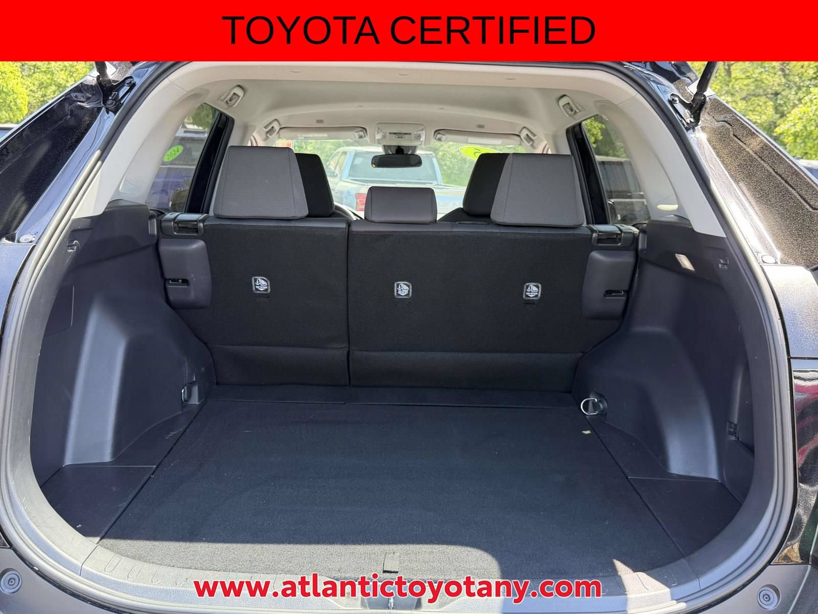 Certified 2025 Toyota RAV4 XLE AWD/4WD image 10