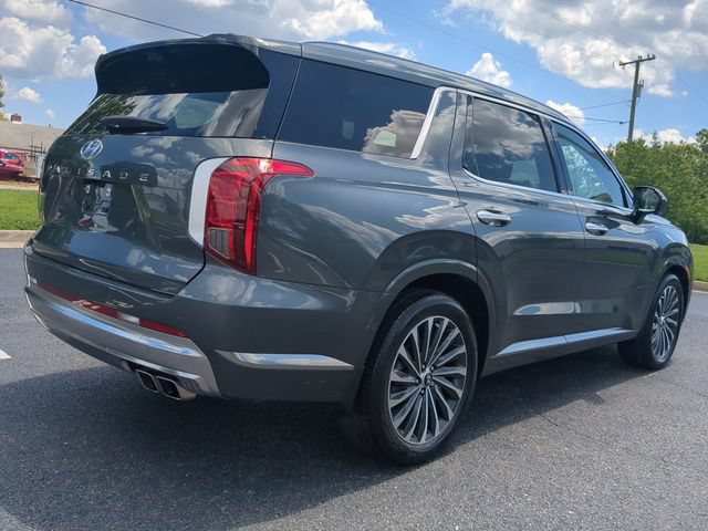 Used 2024 Hyundai Palisade Calligraphy FWD image 4