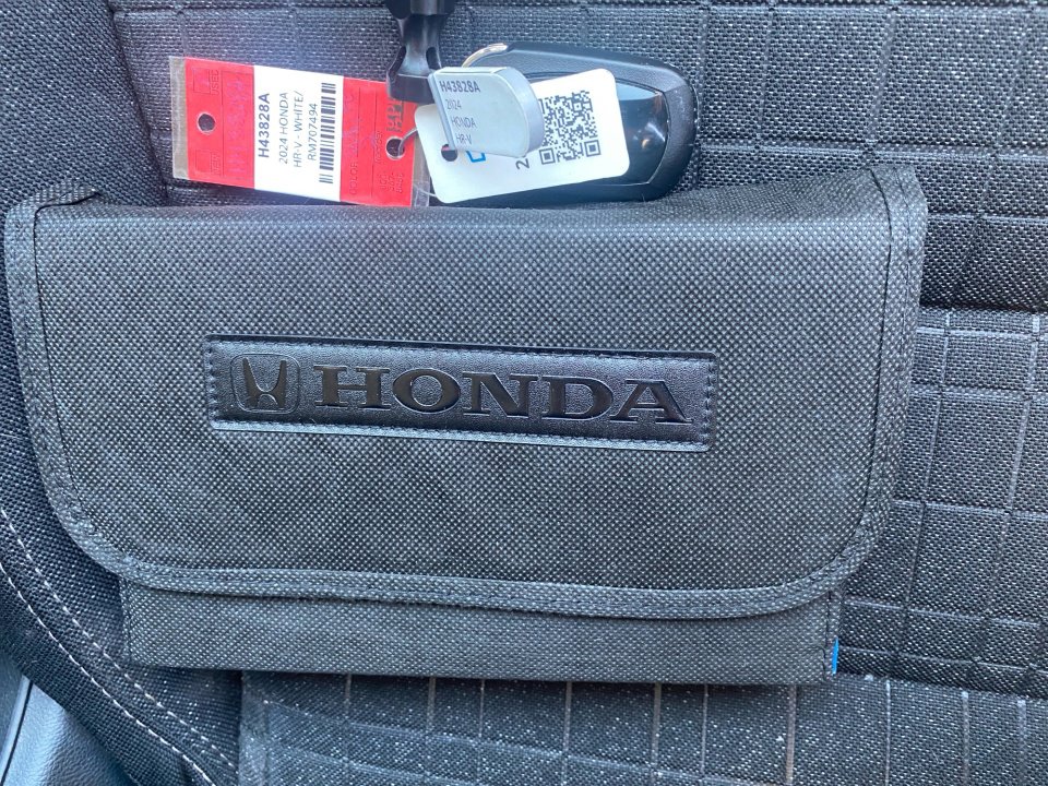 Certified 2024 Honda HR-V LX image 38