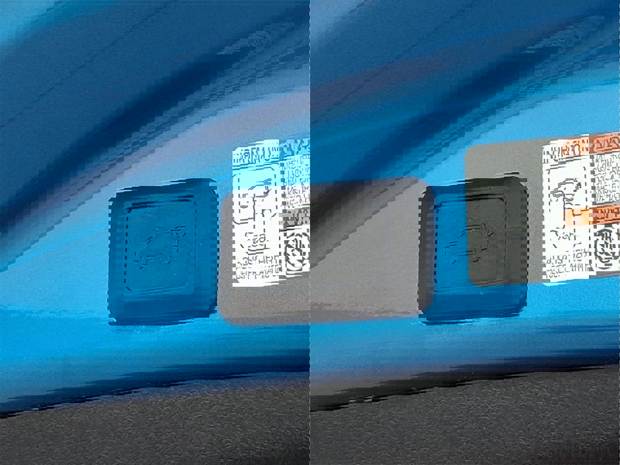 Used 2018 Toyota RAV4 Limited w/ Protection Package image 7