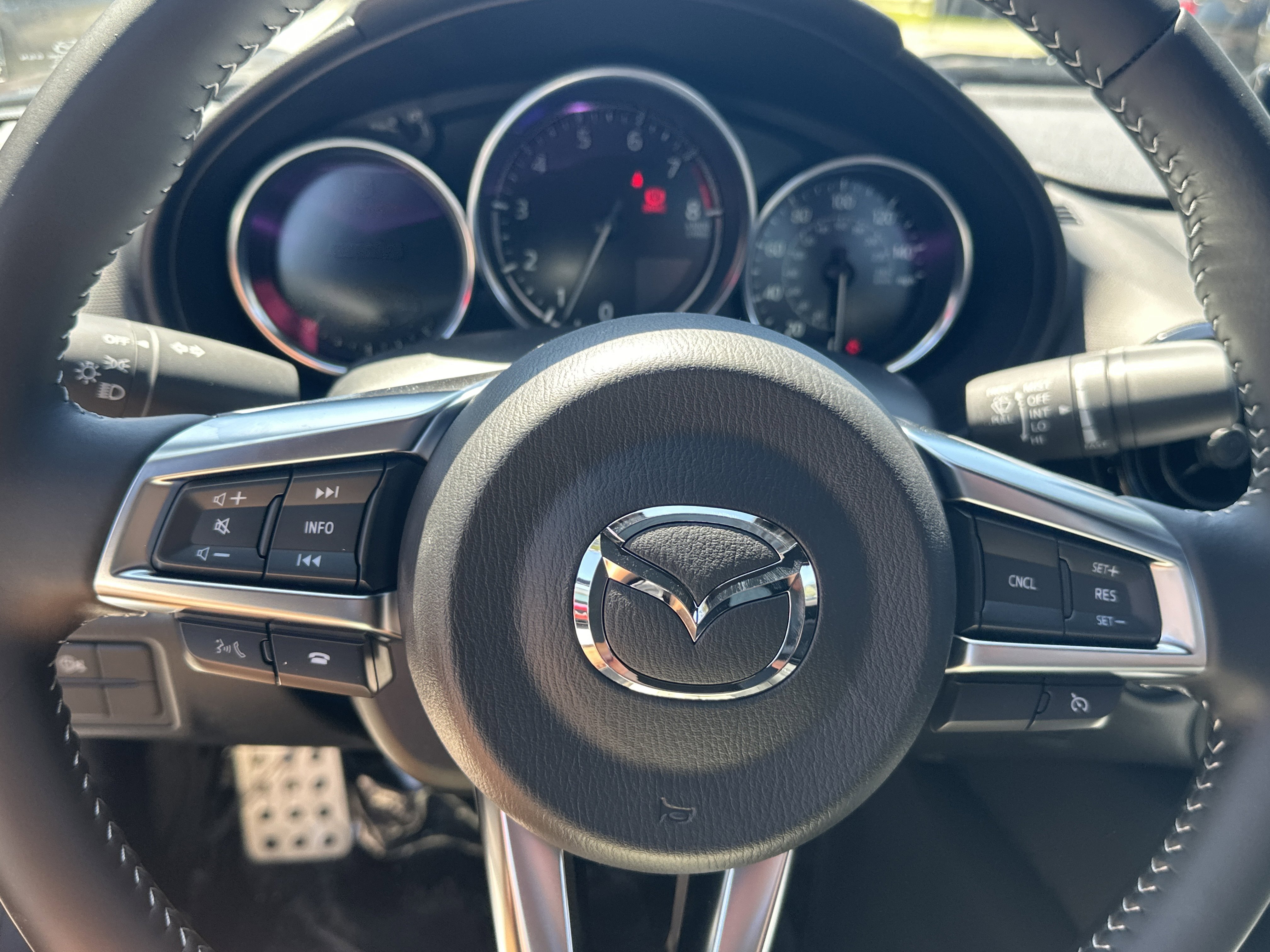 New 2026 MAZDA MX-5 Miata Sport w/ Interior Package RWD image 13