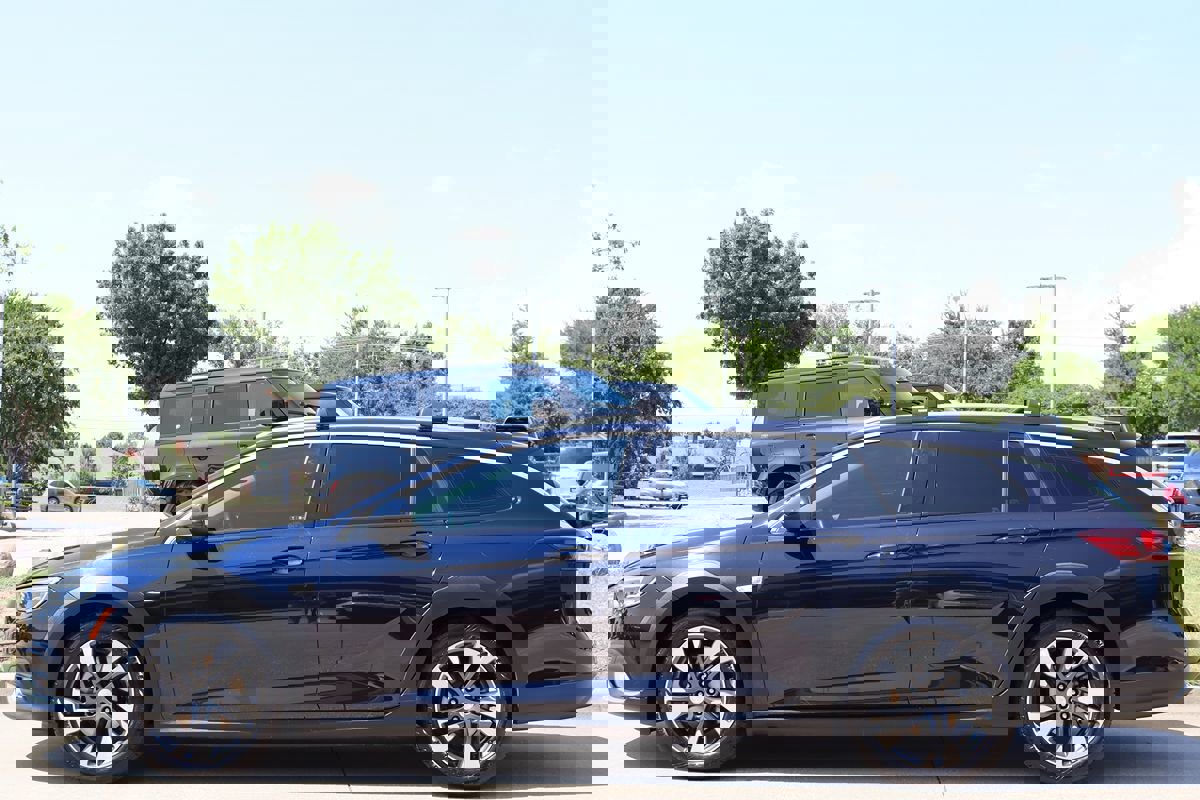 Used 2018 Buick Regal Essence w/ Driver Confidence Package #1 image 5