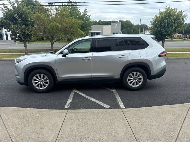 Used 2025 Toyota Grand Highlander AWD image 6