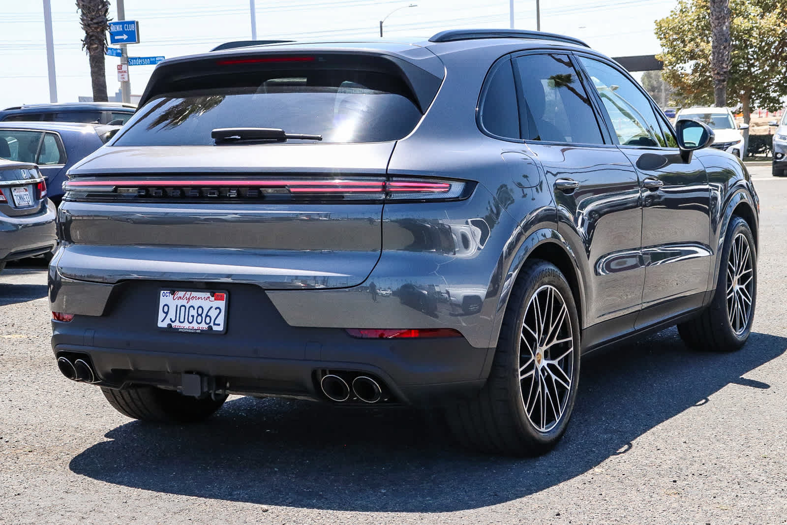 Used 2024 Porsche Cayenne AWD/4WD image 7