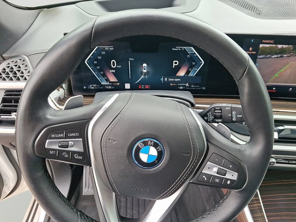 Used 2025 BMW X5 xDrive50e AWD/4WD image 21