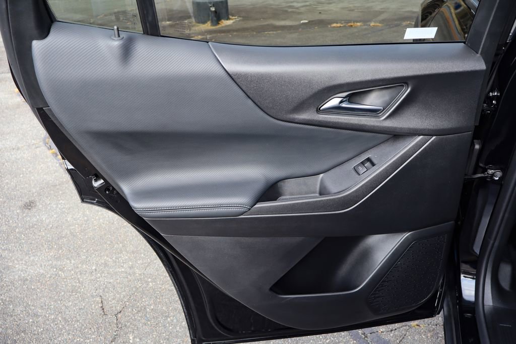 Used 2025 Chevrolet Equinox LT image 34