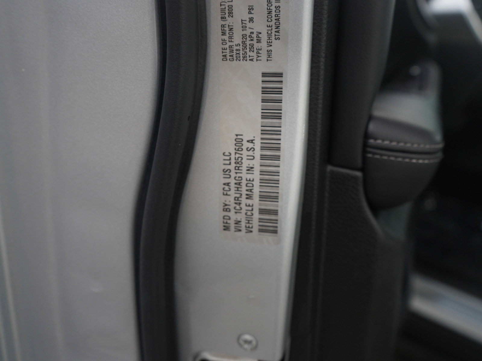 Used 2024 Jeep Grand Cherokee Altitude image 23