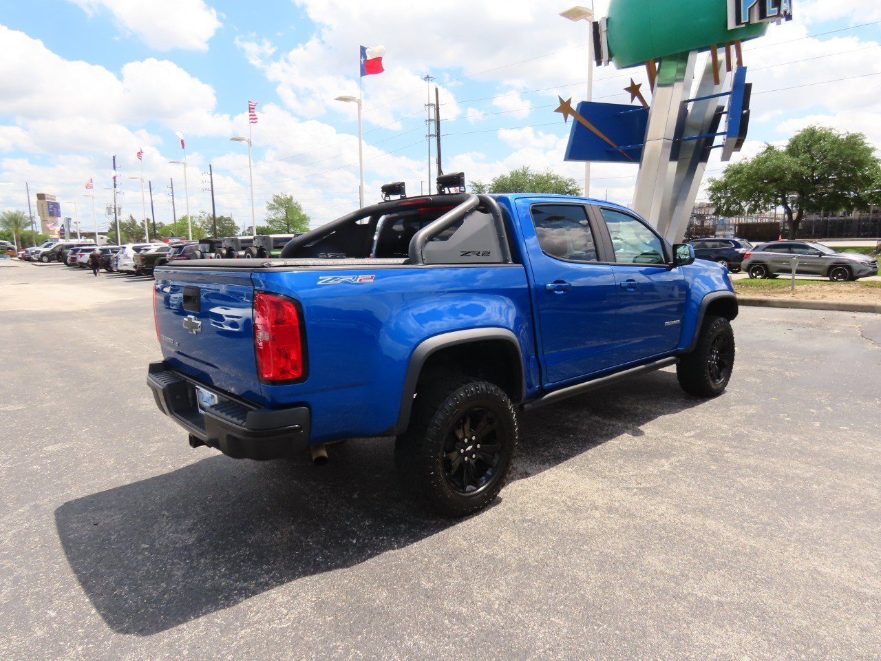 Used 2019 Chevrolet Colorado ZR2 w/ ZR2 Dusk Special Edition image 9