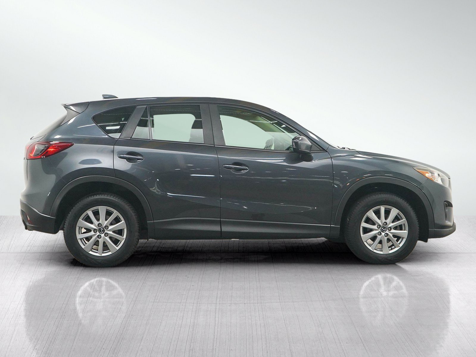Used 2014 MAZDA CX-5 Touring w/ Bose/Moonroof Package FWD image 6