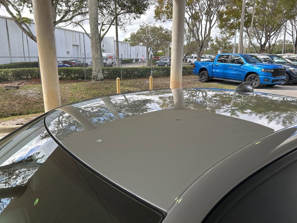 Used 2022 Dodge Charger SRT Hellcat image 16