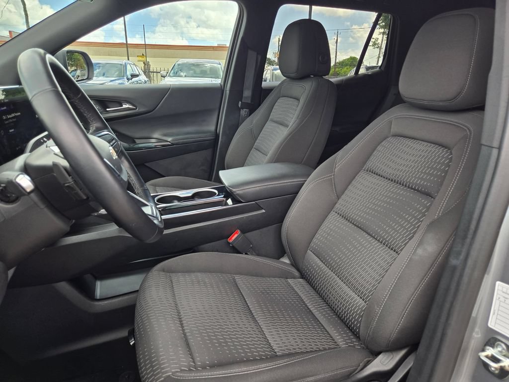 Used 2025 Chevrolet Equinox LT AWD/4WD image 24