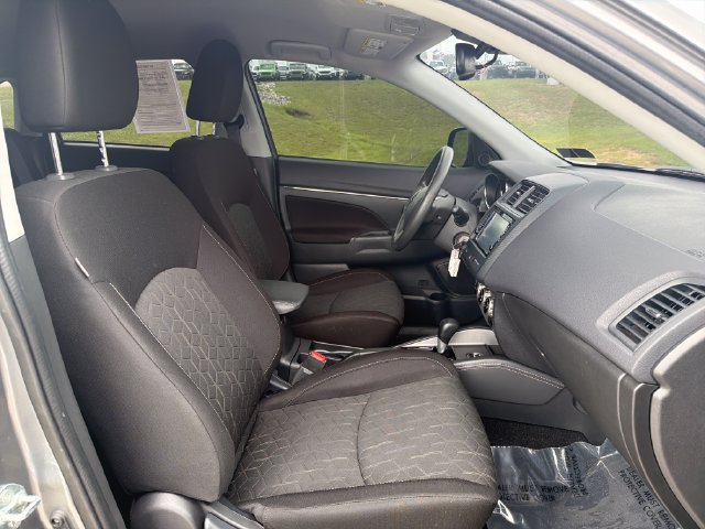 Used 2025 Mitsubishi Outlander Sport AWD image 26
