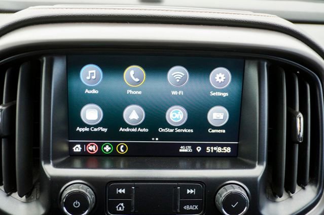 Used 2022 GMC Canyon AT4 image 16