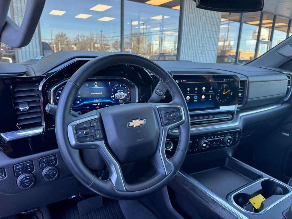 Used 2024 Chevrolet Silverado 2500 LTZ w/ LTZ Plus Package image 5