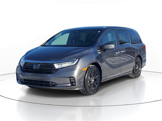 Used 2024 Honda Odyssey Touring image 2