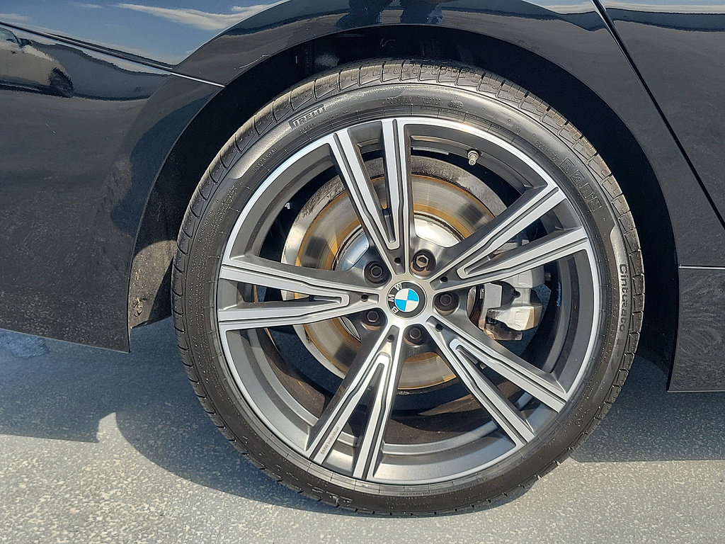 Used 2024 BMW 330i Sedan w/ Convenience Package RWD image 6