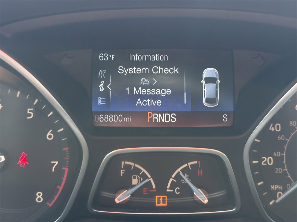 Used 2016 Ford Focus SE w/ SE Sport Package image 36