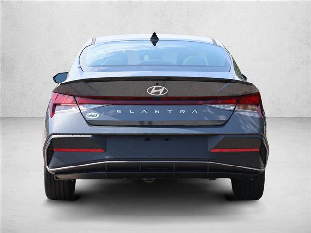 New 2026 Hyundai Elantra SEL Sport FWD image 6
