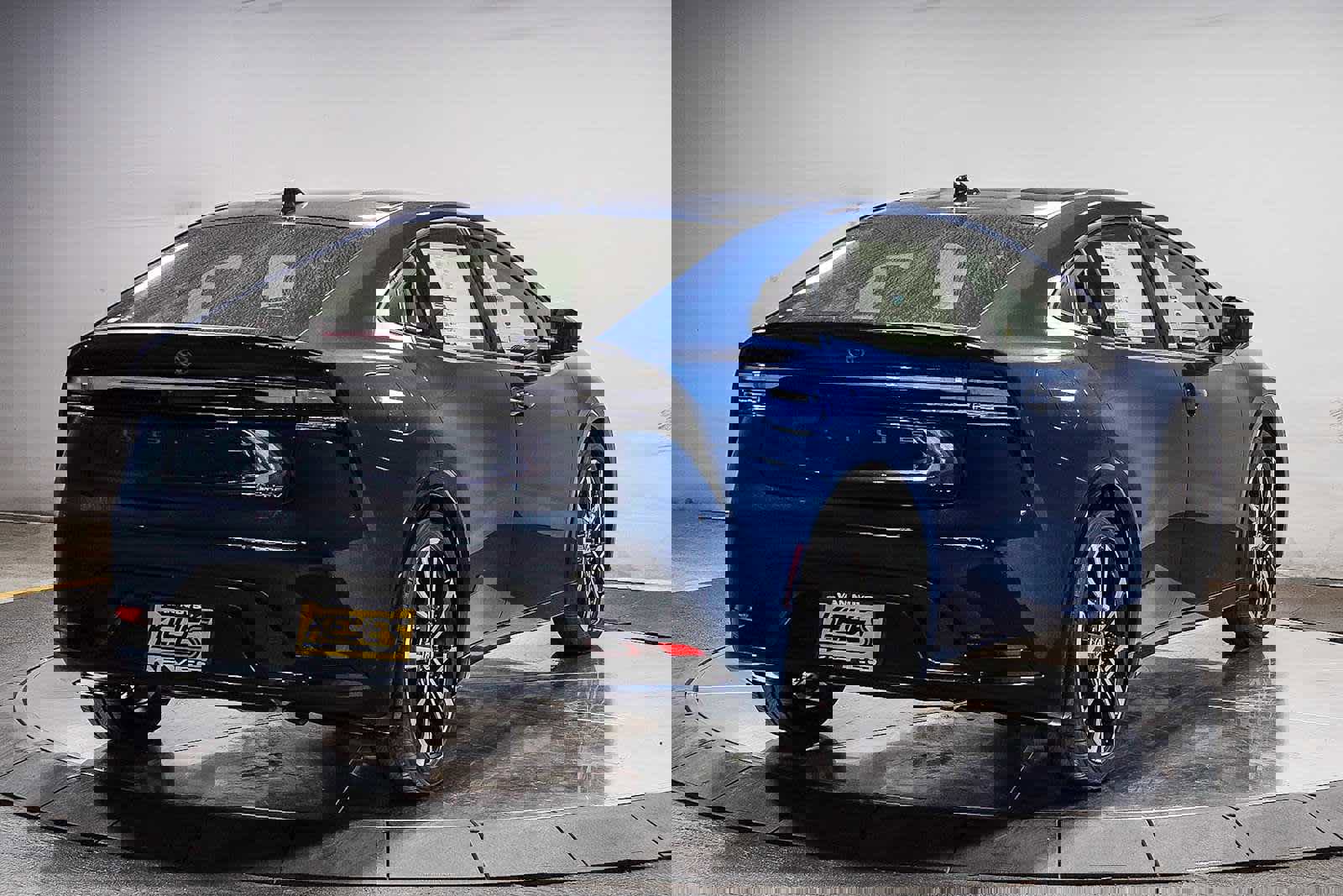 New 2026 Toyota Prius Plug-In Hybrid FWD image 4